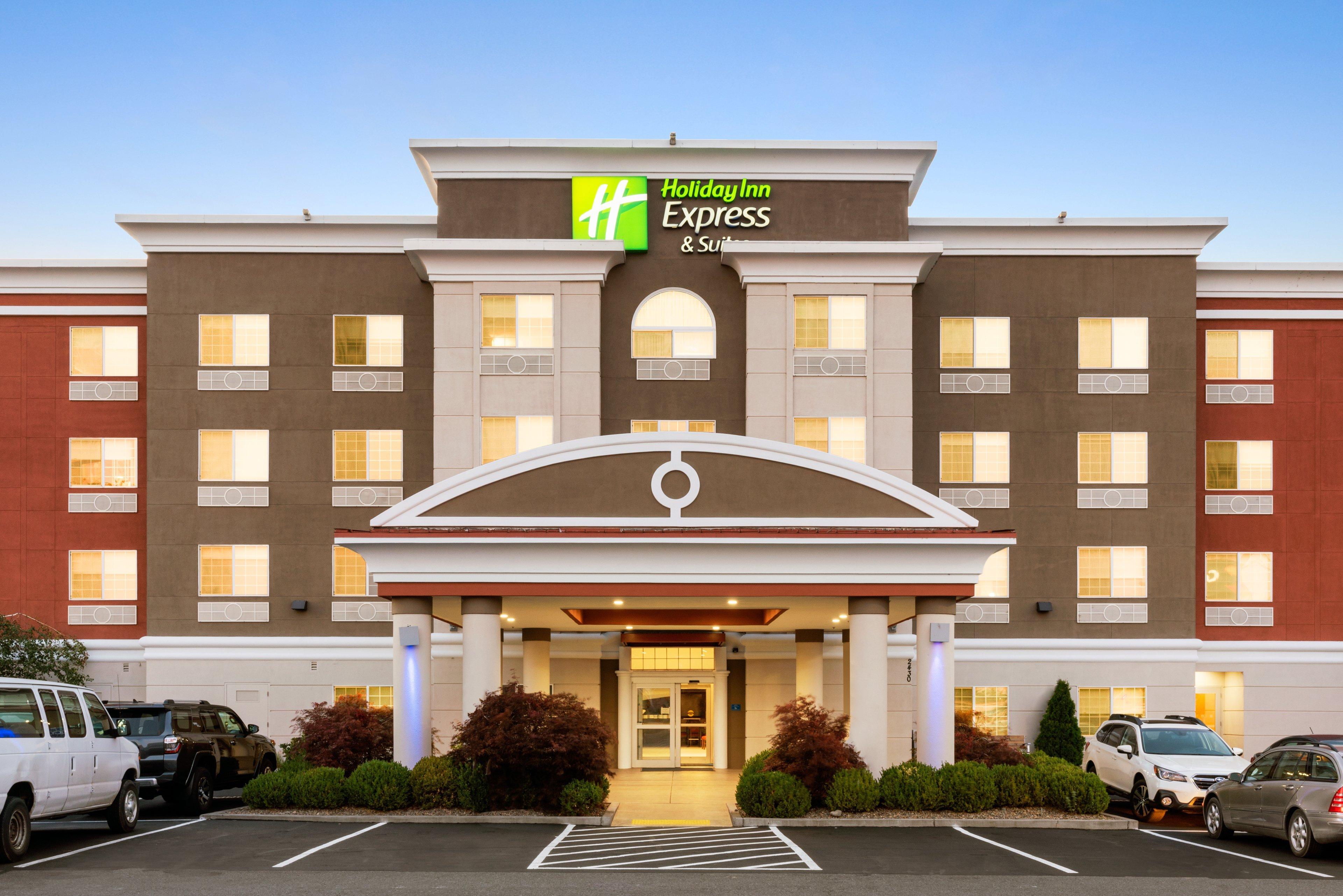 Holiday Inn Express And Suites Klamath Кламат Фолс Экстерьер фото